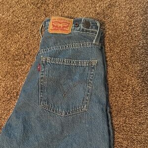 Levi's Cinch Baggy fit  Blue Jeans with Signature Pocket